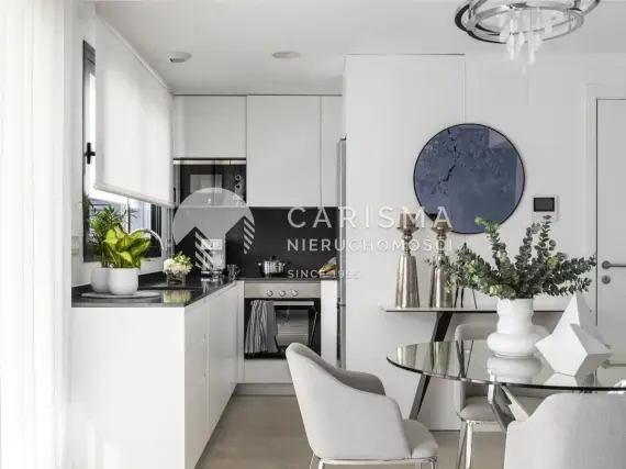 (6) Nowoczesny penthouse z widokiem na morze blisko plaży