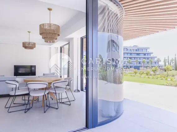 (7) Luksusowy apartament w prestiżowym kompleksie tuż przy plaży