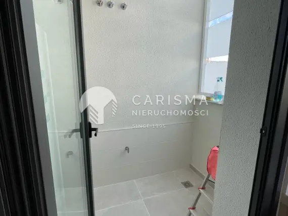 (29) Apartament na parterze w ekskluzywnej nadmorskiej  dzielnicy