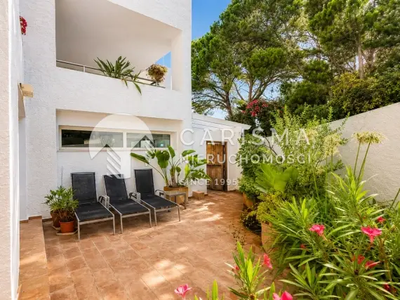 (13) Przestronny apartament w pierwszej linii brzegowej, Altea